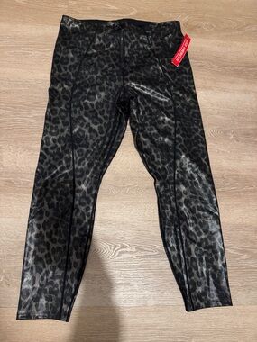 Good American Faux Leather Leopard Print Leggings